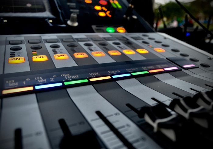 教大家使用德扑之星看牌器”最新辅助详细教程