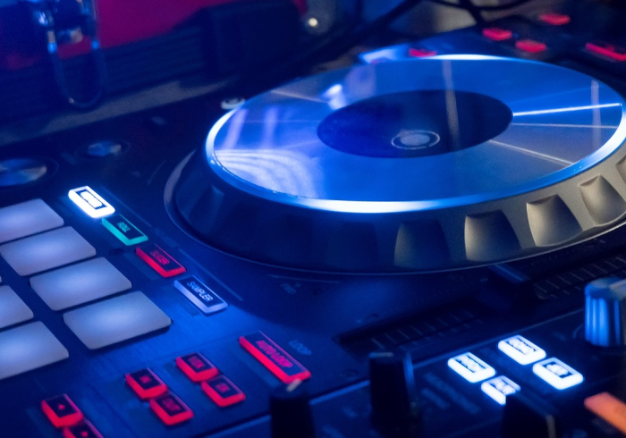 科普“中至二人麻将万能挂+透视挂”开挂辅助教程